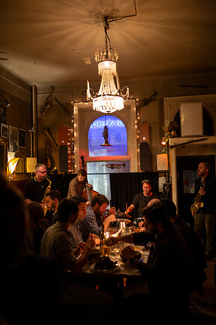 2018-12-16 - Plastic Fantastic från Glenn Miller Café, Stockholm