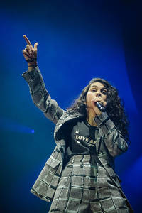 2019-03-31 - Alessia Cara från Hallenstadion, Zürich