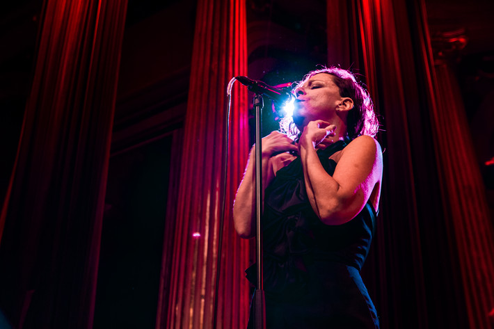 2019-04-06 - Bebel Gilberto från Nalen, Stockholm