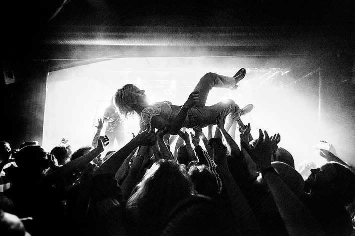 2019-04-13 - Amyl and The Sniffers från Debaser Strand, Stockholm