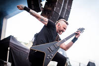2019-05-03 - Mustasch från Gröna Lund, Stockholm
