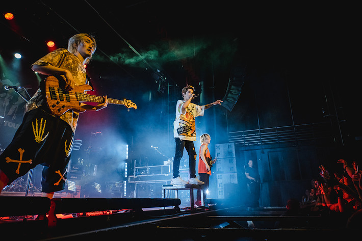 2019-05-24 - One Ok Rock från X-tra, Zürich