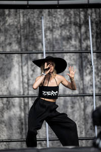 2019-06-30 - MØ från Lollapalooza, Stockholm