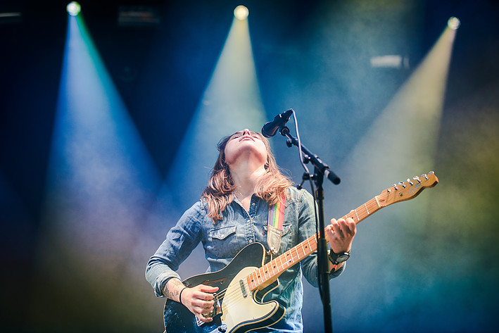 2019-07-04 - Julien Baker från Roskildefestivalen, Roskilde