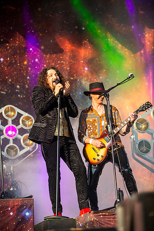 2019-06-27 - Thomas Di Leva tolkar Bowie från Gröna Lund, Stockholm