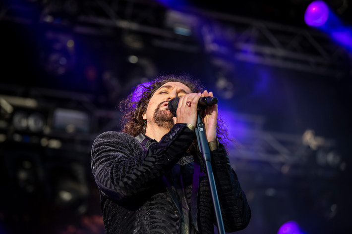 2019-06-27 - Thomas Di Leva tolkar Bowie från Gröna Lund, Stockholm