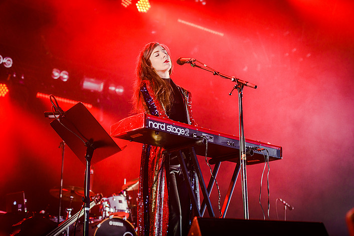 2019-07-05 - Julia Holter från Roskildefestivalen, Roskilde