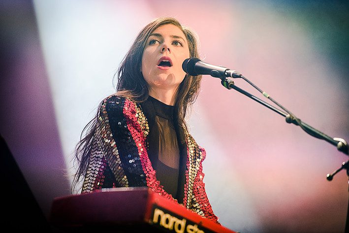 2019-07-05 - Julia Holter från Roskildefestivalen, Roskilde