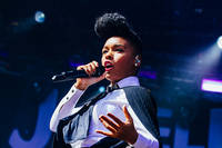 2011-08-12 - Janelle Monae från Way Out West, Göteborg