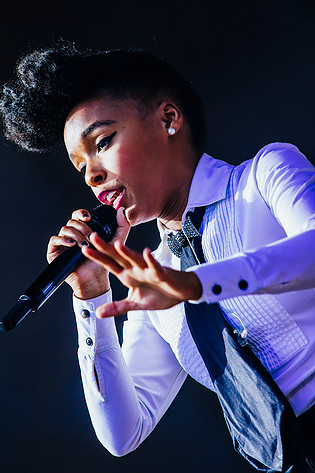 2011-08-12 - Janelle Monae från Way Out West, Göteborg