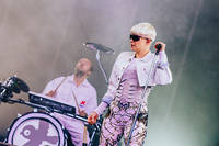 2011-08-12 - Robyn från Way Out West, Göteborg