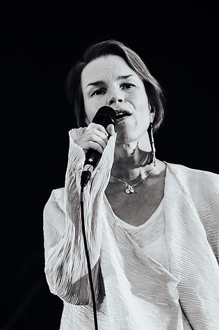 2011-08-13 - Anna Järvinen från Way Out West, Göteborg