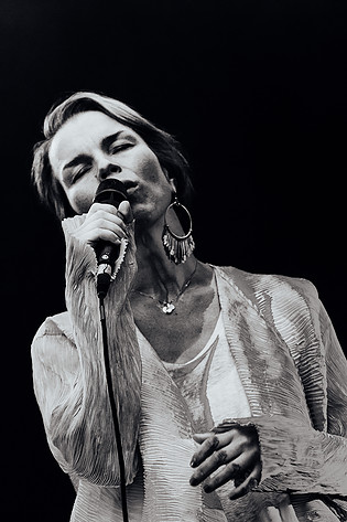 2011-08-13 - Anna Järvinen från Way Out West, Göteborg