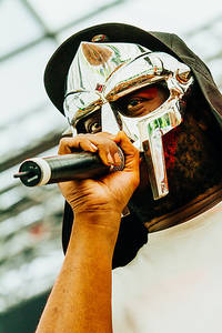2011-08-13 - MF Doom från Way Out West, Göteborg