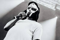 2011-08-13 - MF Doom från Way Out West, Göteborg