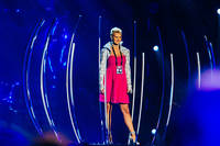 2011-02-12 - Sanna Nielsen från Scandinavium, Göteborg