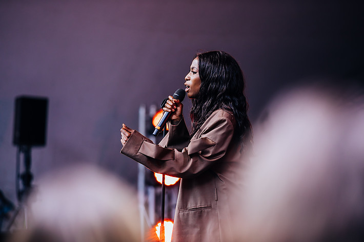 2019-08-08 - Sabina Ddumba från Way Out West, Göteborg