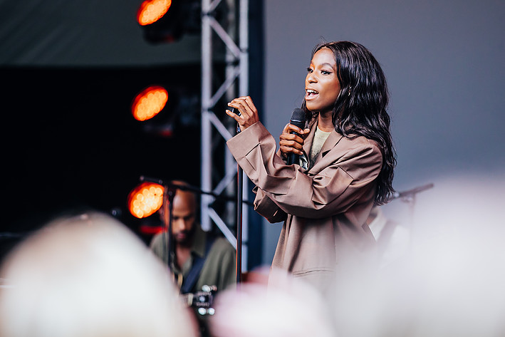 2019-08-08 - Sabina Ddumba från Way Out West, Göteborg