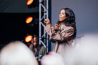 2019-08-08 - Sabina Ddumba från Way Out West, Göteborg
