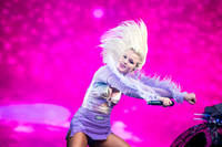 2019-08-08 - Zara Larsson från Way Out West, Göteborg