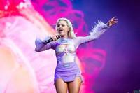 2019-08-08 - Zara Larsson från Way Out West, Göteborg