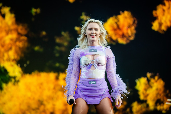 2019-08-08 - Zara Larsson från Way Out West, Göteborg