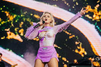 2019-08-08 - Zara Larsson från Way Out West, Göteborg