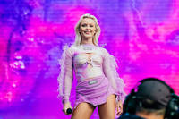 2019-08-08 - Zara Larsson från Way Out West, Göteborg