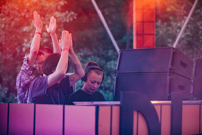 2019-08-08 - Johanna Schneider B2B Nico O'Konor från Way Out West, Göteborg