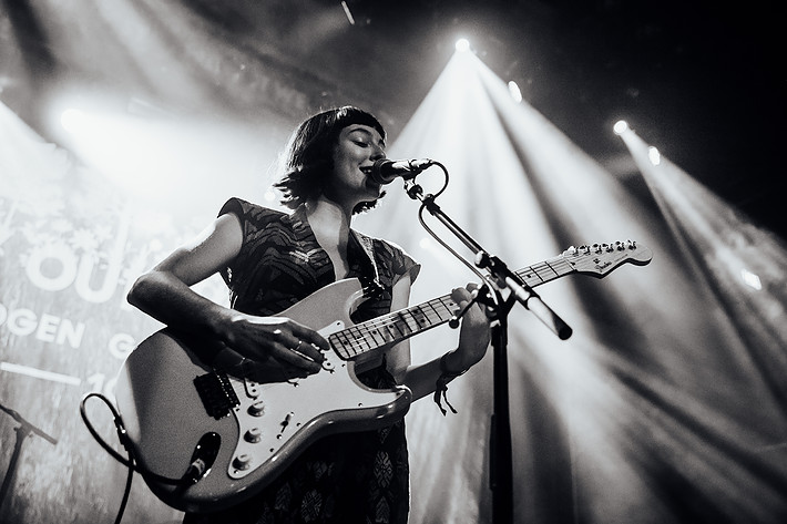 2019-08-08 - Stella Donnelly från Way Out West, Göteborg