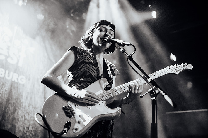 2019-08-08 - Stella Donnelly från Way Out West, Göteborg