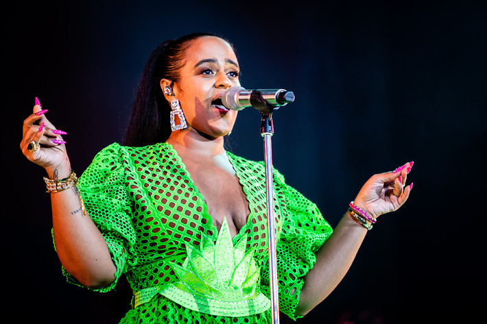 2019-08-09 - Seinabo Sey från Way Out West, Göteborg
