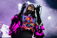 2019-08-10 - Little Dragon från Way Out West, Göteborg