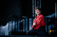 2019-08-10 - Christine and the Queens från Way Out West, Göteborg