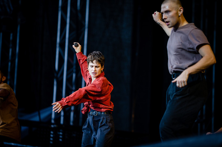 2019-08-10 - Christine and the Queens från Way Out West, Göteborg