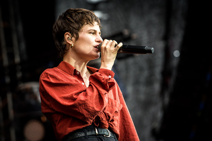 2019-08-10 - Christine and the Queens från Way Out West, Göteborg