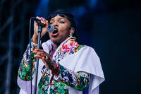 2019-08-10 - Ibibio Sound Machine från Way Out West, Göteborg