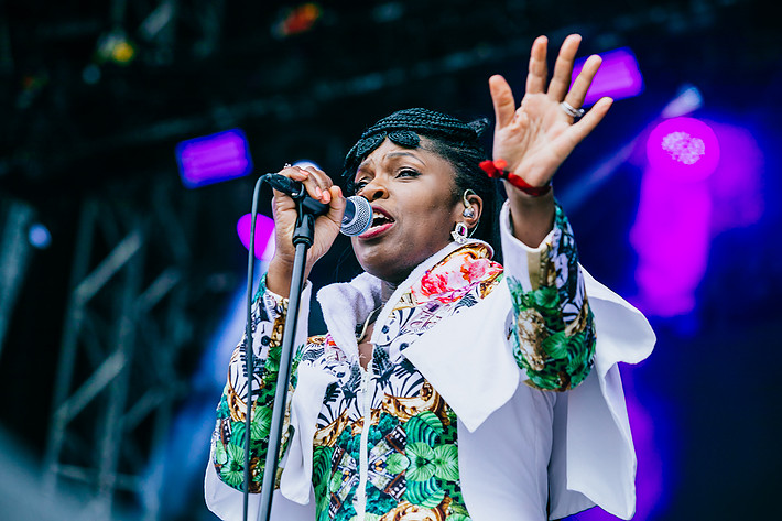 2019-08-10 - Ibibio Sound Machine från Way Out West, Göteborg