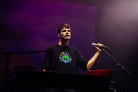 2019-08-10 - Rex Orange County från Way Out West, Göteborg