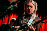 2019-08-09 - Lauran Hibberd från Way Out West, Göteborg
