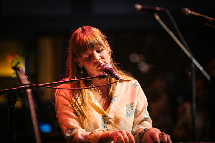 2019-09-10 - Courtney Marie Andrews från Bryggarsalen, Stockholm