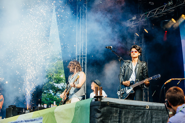2012-08-19 - Sons of Midnight från Götaplatsen, Göteborg