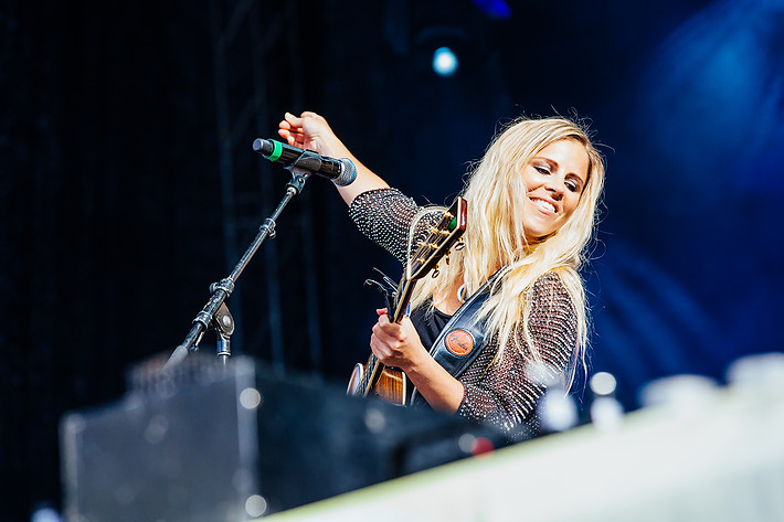2012-08-19 - Lisa Miskovsky från Götaplatsen, Göteborg