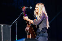 2012-08-19 - Lisa Miskovsky från Götaplatsen, Göteborg
