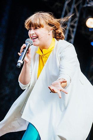 2012-08-19 - Linnea Henriksson från Götaplatsen, Göteborg