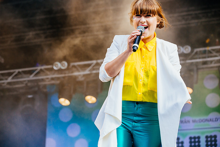 2012-08-19 - Linnea Henriksson från Götaplatsen, Göteborg