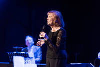 2019-12-01 - Lill Lindfors från Rival, Stockholm