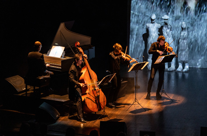 2019-12-07 - La Fura dels Baus – Free Bach 212 från Uppsala Konsert & Kongress, Uppsala
