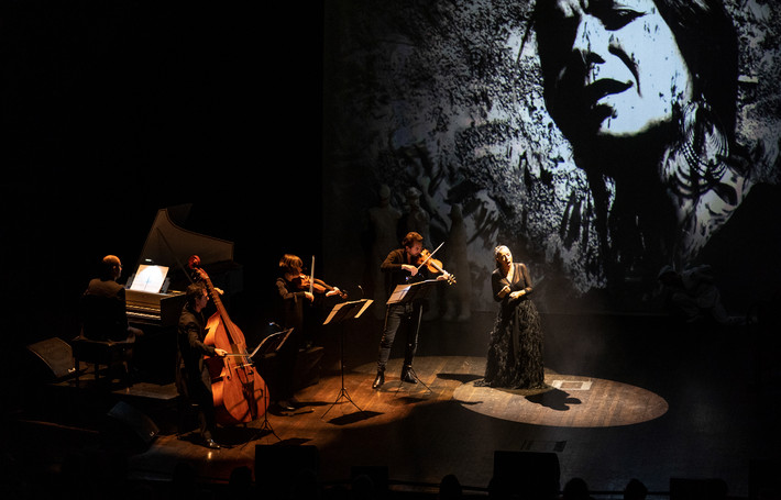 2019-12-07 - La Fura dels Baus – Free Bach 212 från Uppsala Konsert & Kongress, Uppsala