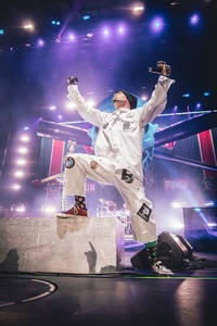 2020-01-22 - Five Finger Death Punch från Hovet, Stockholm